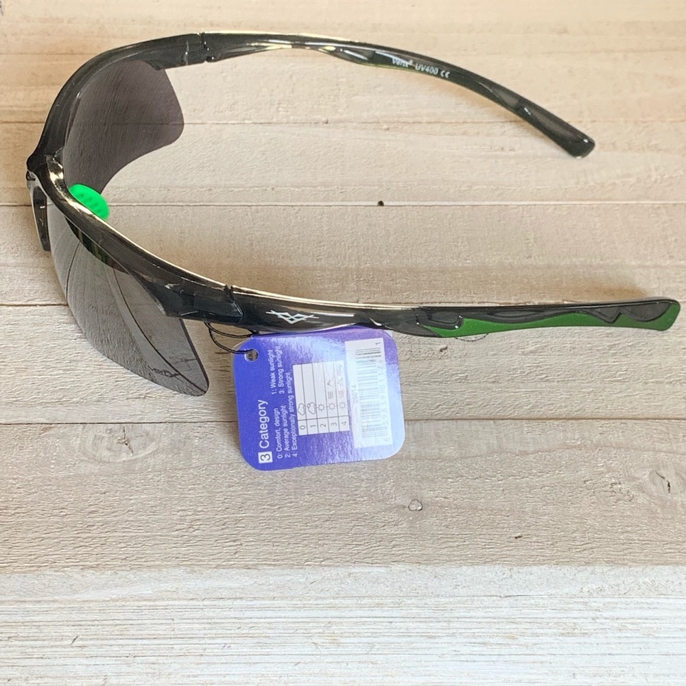 VERTX Men’s Sport Wrap Sunglasses NWT GREY